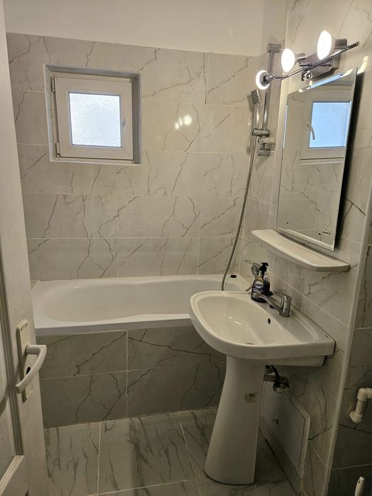 Regim hotelier Apartament decomandat parter Baba Novac
