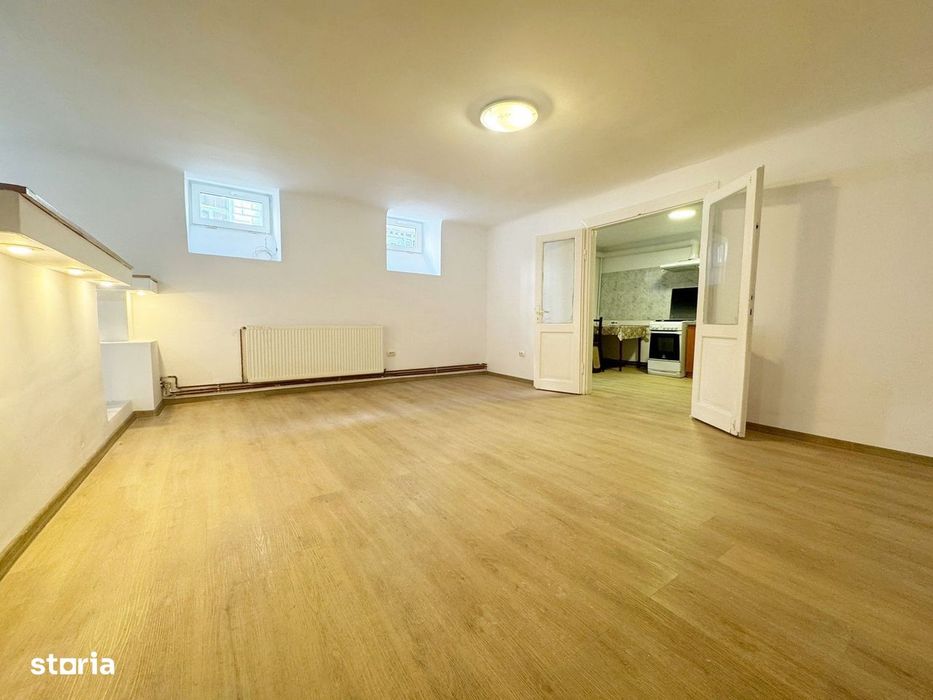 Apartament la demisol 60 mp utili - Str Einstein - Central — fotografia 1
