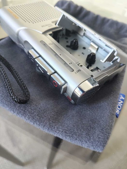 Reportofon Sony M-640V aproape nou