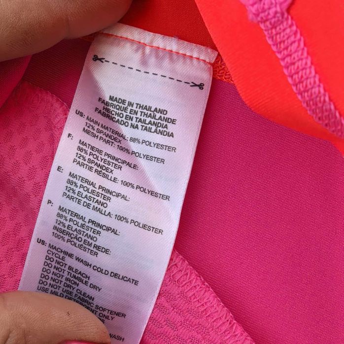 Adidas уникален оригинален дамски екип М размер