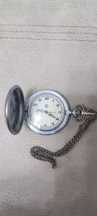 Советские карманные часы