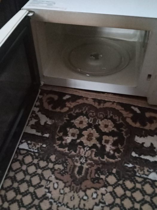 Продается микроволновая печь б/у