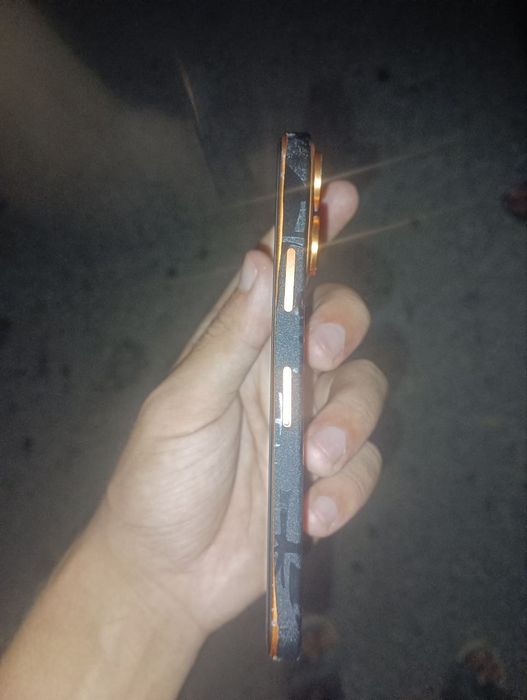 iPhone xs 17 pro qilingani