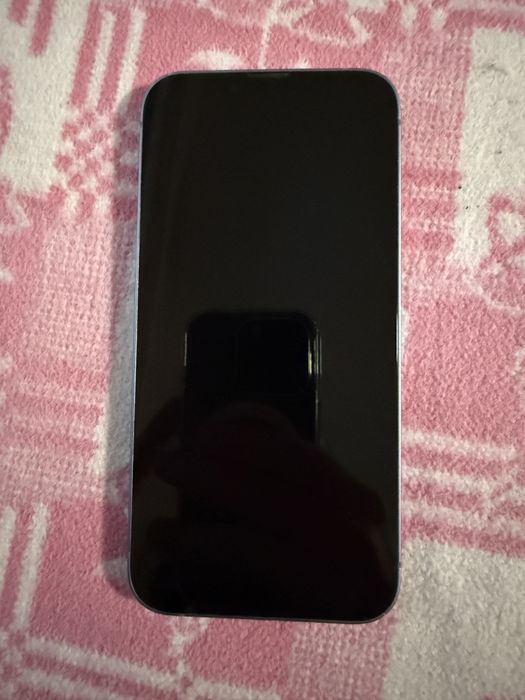 Син Iphone 14.
