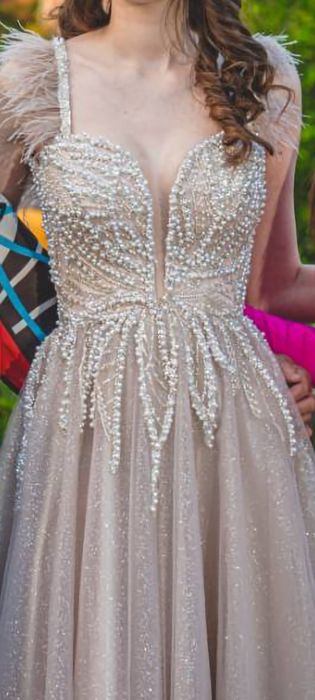 Разкошна бална рокля!