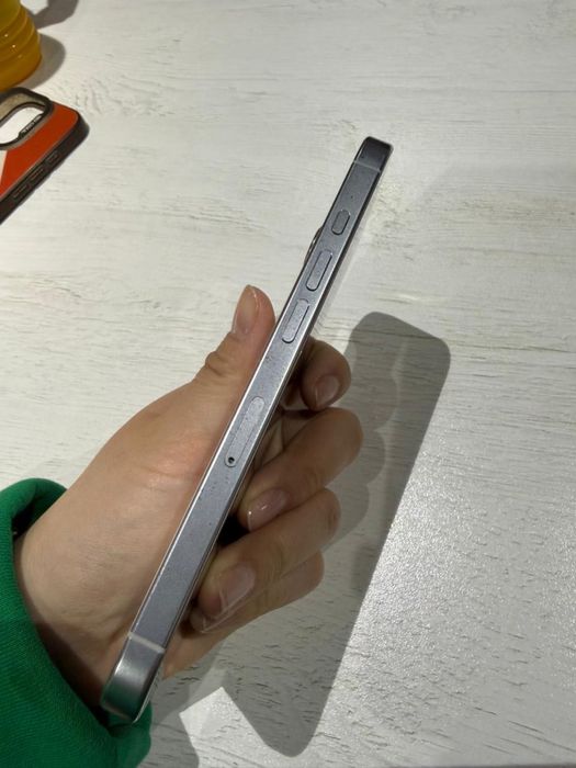 Iphone 16 pro 128gb.