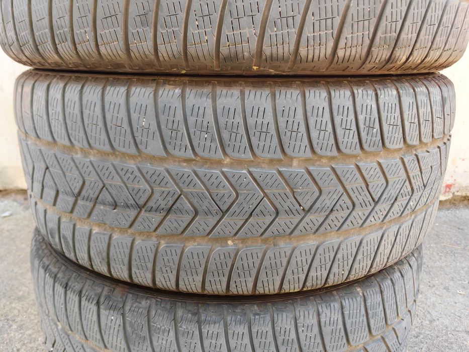 Зимни гуми PIRELLI 255 40 21