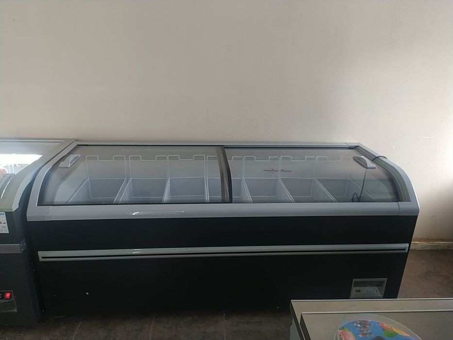 Продам морозильную ларь