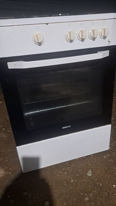 Продам газ плиту Веко