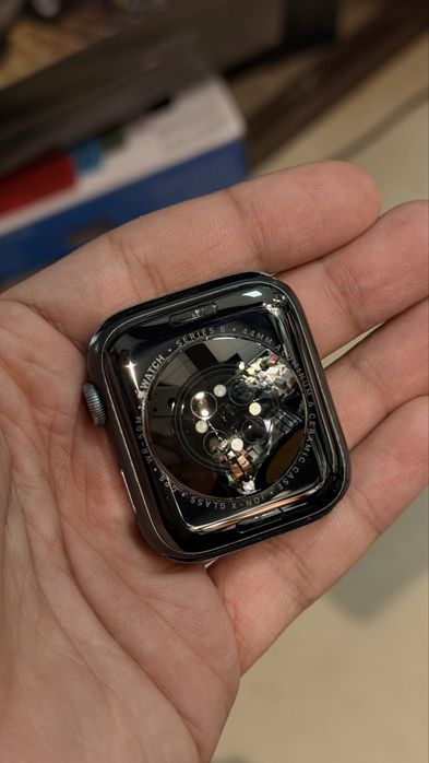 Apple watch series 6 (44mm) Black