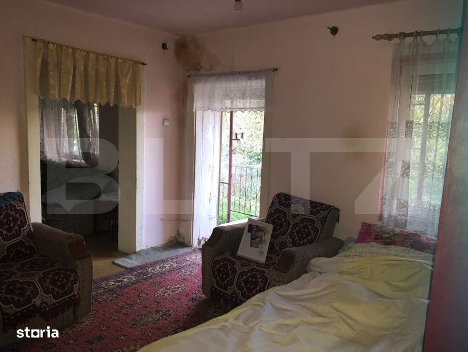 Teren cu casa batraneasca, 2000 mp, comuna Pomi