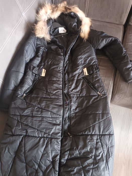 Дамско яке гъши  пух . Естествен пух  на  качулката.