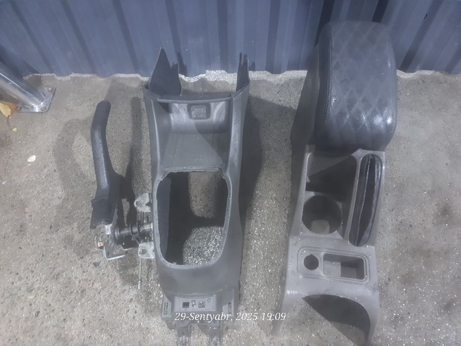 Кобалт бар подголовник ручной сотилади  холати яхши