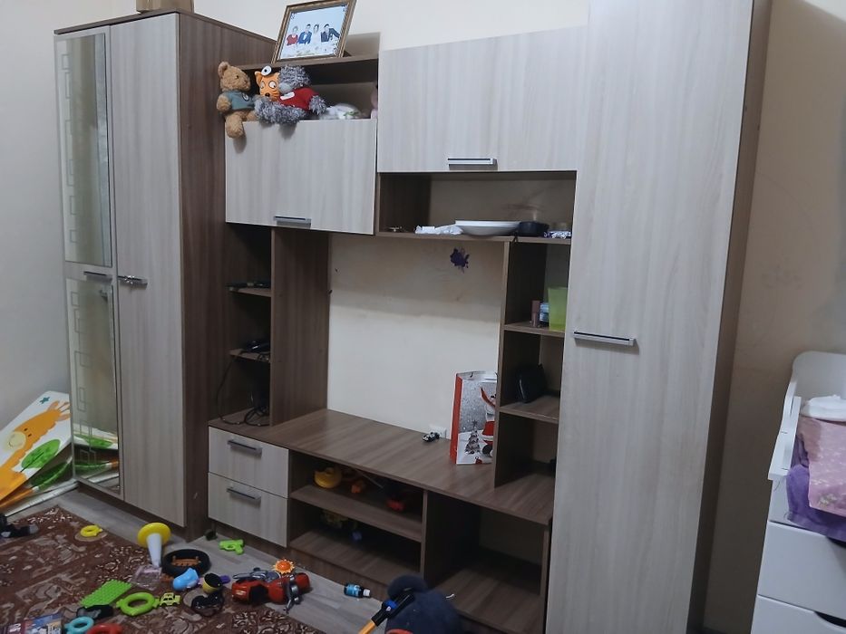 Продам стенку в гостинную