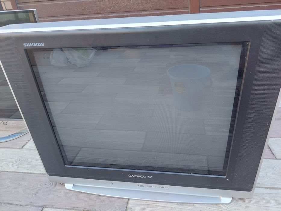 Продам телевизор