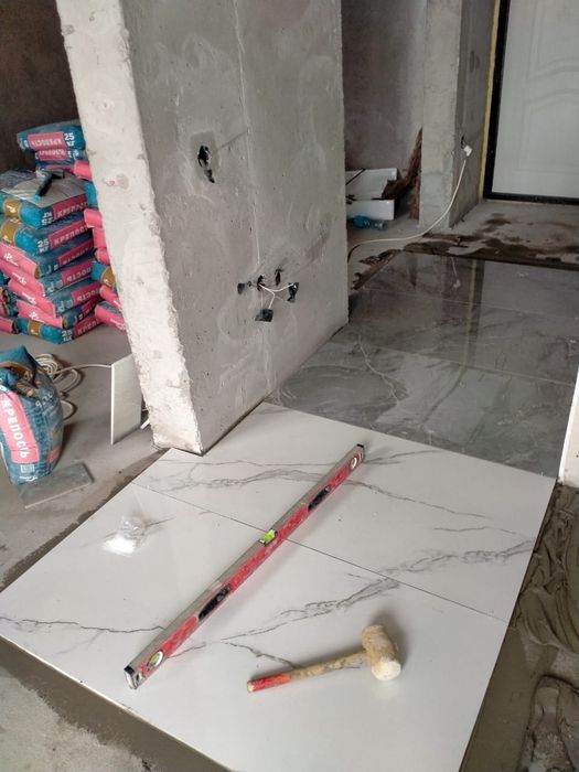 Кафельщик. Укладка кафелья