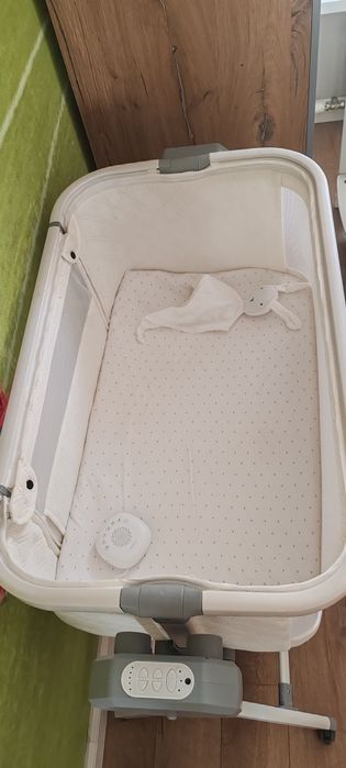 Продам кроватку 15тыс