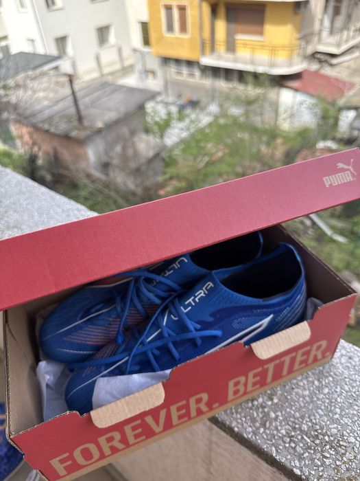 Футболни бутонки