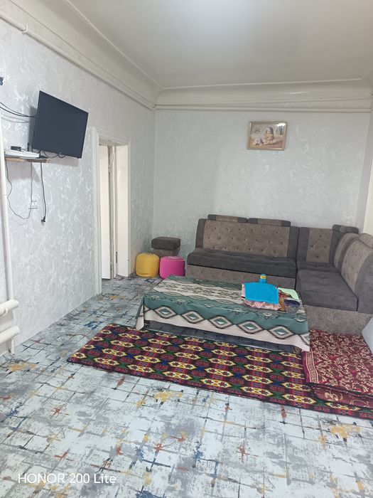 Ховли сотилади, Вокзал Хамза кучаси, хамма шароити бор 700 миллион сум