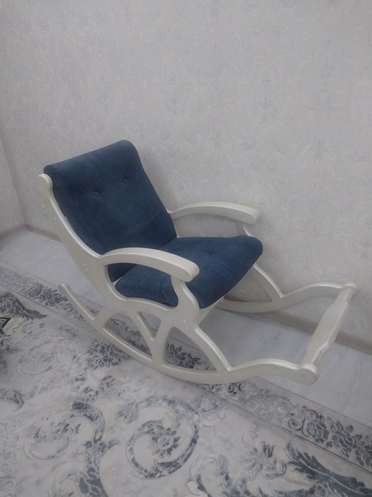 Кресло качалка  сотилади