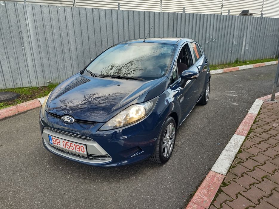 Ford fiesta benzina 13 EURO 5 preț 2990 euro