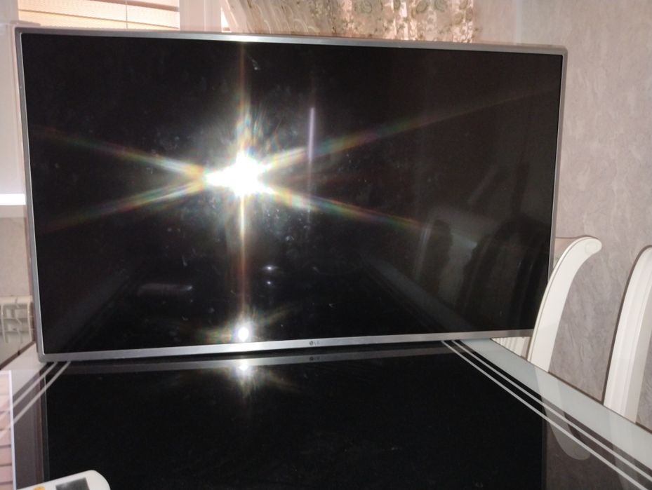 Продам Телевизор LG
