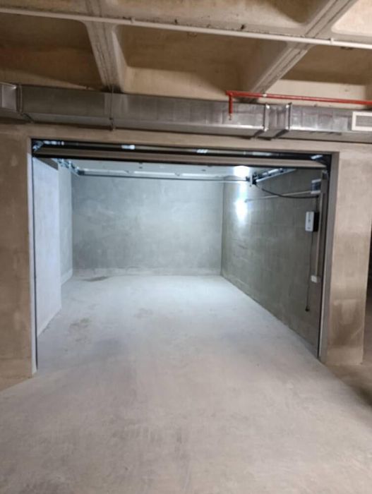 Дава се под наем Гараж / Паркомясто в Бургас, Братя Миладинови - 13 кв.м за 153 € - Снимка #1