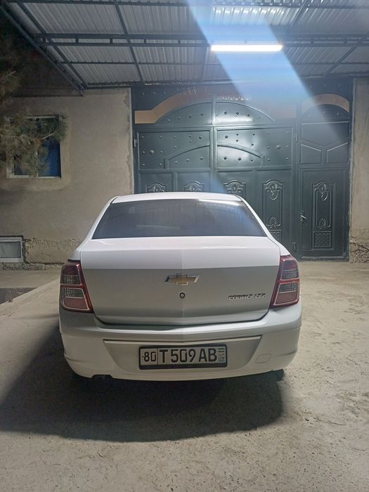 Yangi moshin olgan odam baraka topadi