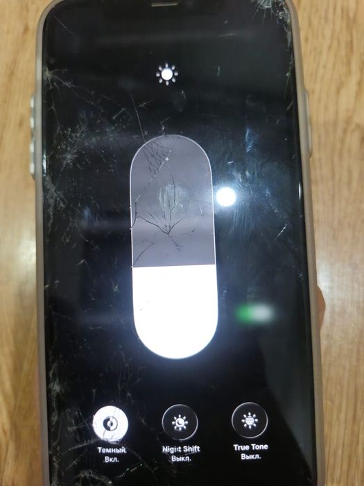 Iphone 11 128gb/в идеальном состояние