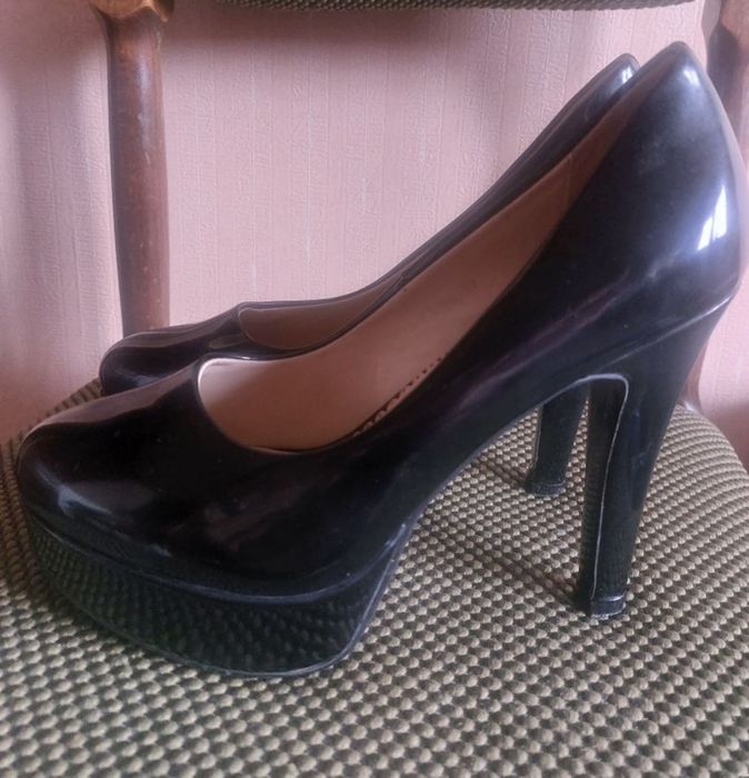 Продам женские вещи