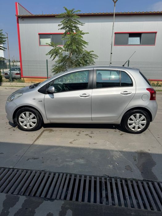 Toyota Yaris 2006 г.
