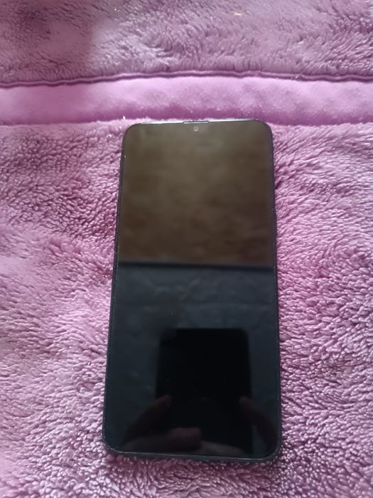 Продам телефон Самсунг а10