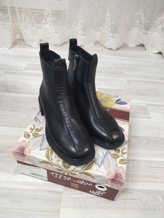 Продам демисезонные полусапожки