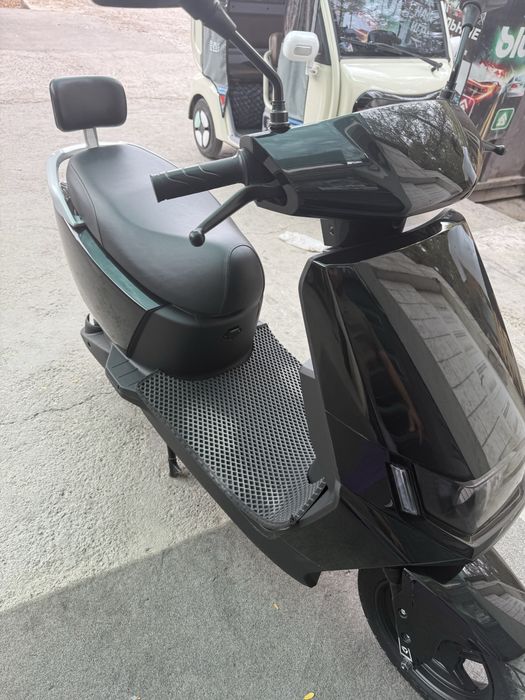 Продам электро скутер очень качественный   Почти новый