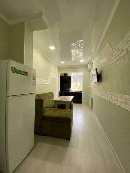 аренда 3-х комн ориентир  гостиница Россия