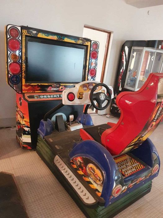 Навоий шахрида 22 та болалар учун мулжалланган аттракционлар сотилади