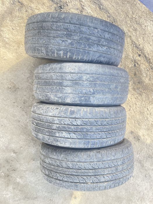 Шины 235/55/R17.