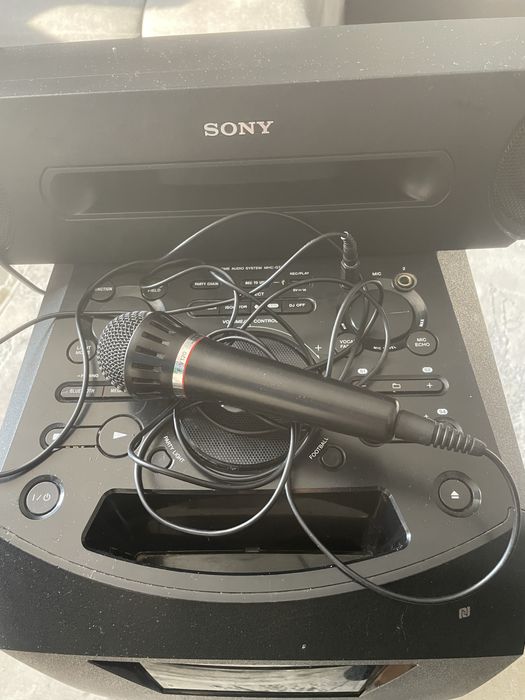 Караоке музыкальный центр