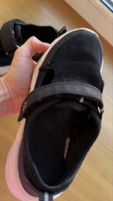 Даром черные кроссовки сетка 34 размер