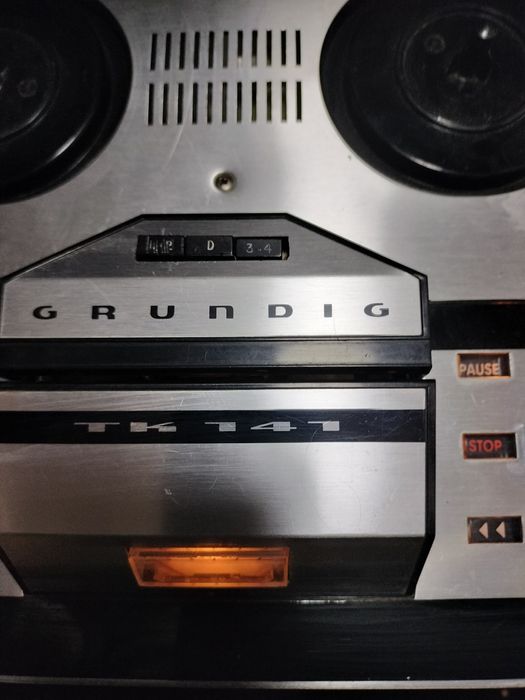 Magnetofon Grundig TK 141