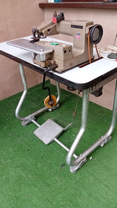 Masina de cusut tiv Brother