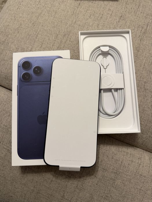 iphone 17 Pro Max 512gb deep blue, baterie 100%, ca NOU