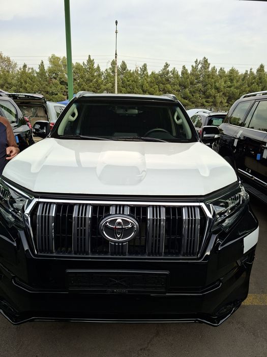 Toyota 150 lik yili 2019 mator 2,7 dubaiskiy variand