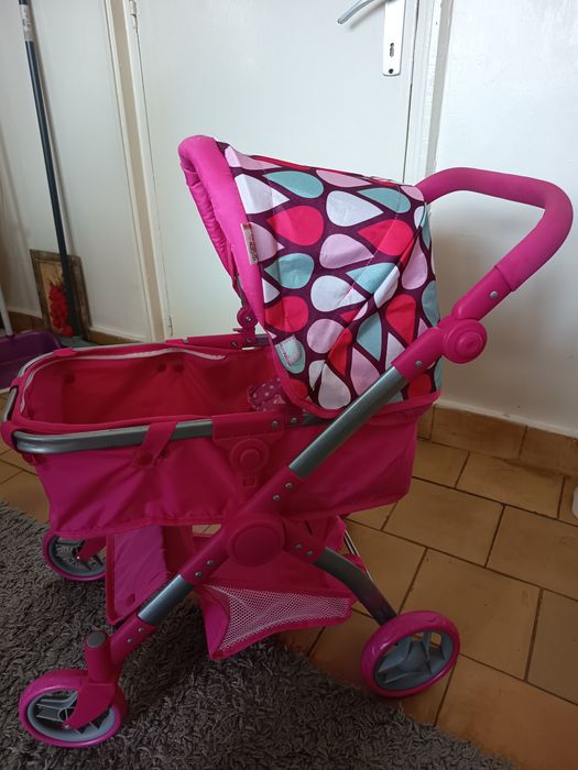 Cărucior pentru papusi
