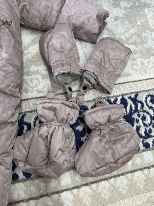 Зимний комбинезон для ребенка