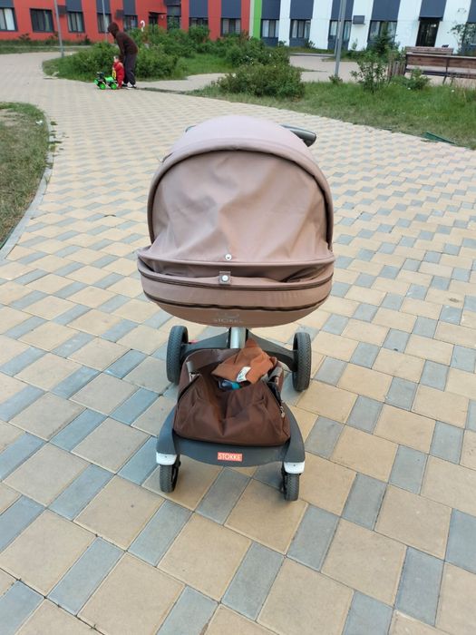 Продаю коляску для малыша