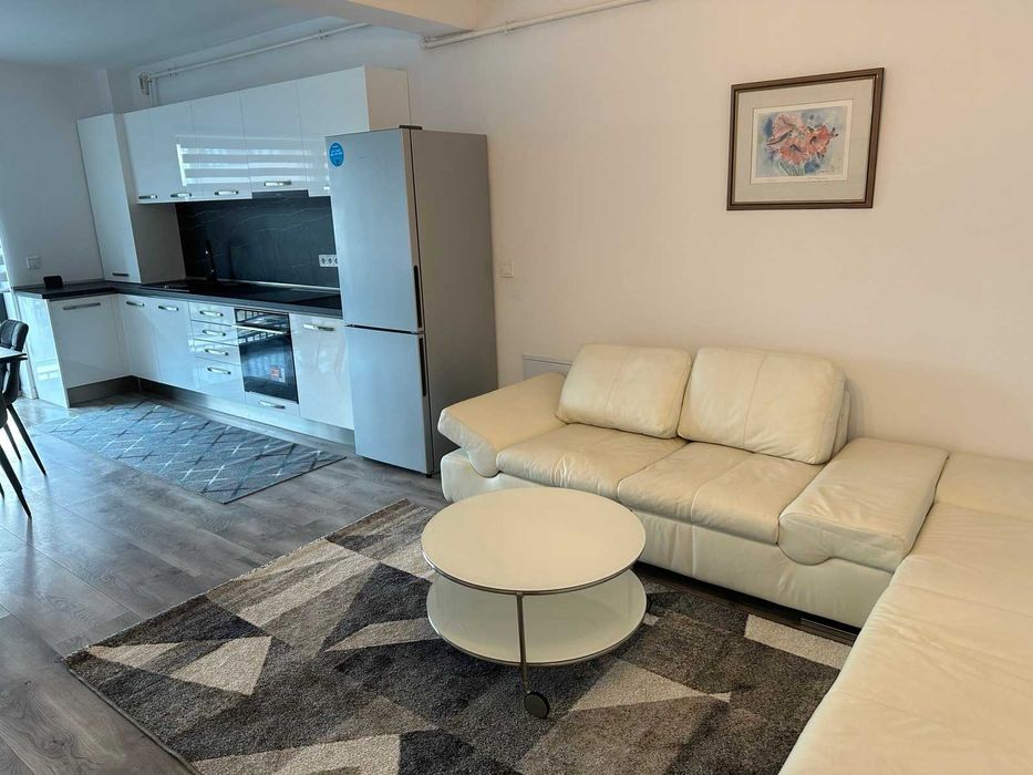 Inchiriez Apartament Modern Bradet, 3 Camere