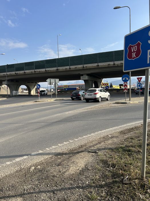 Inchiriez teren in Brasov