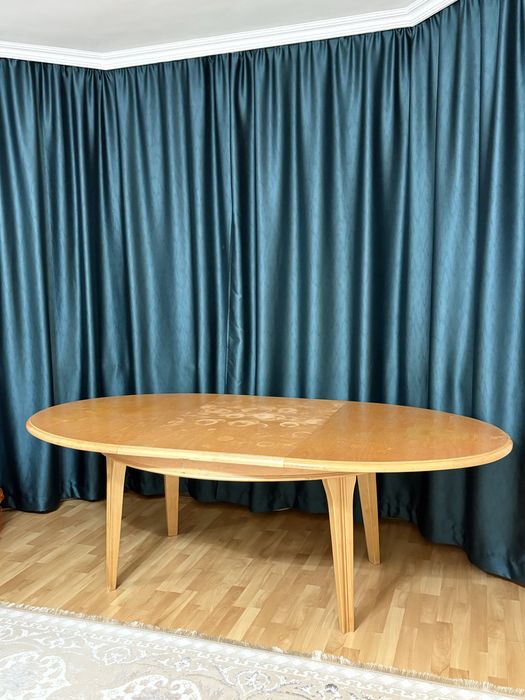 стол сатылады срочно