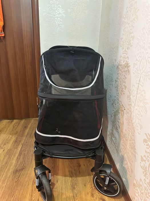 Коляска прогулочная для собак